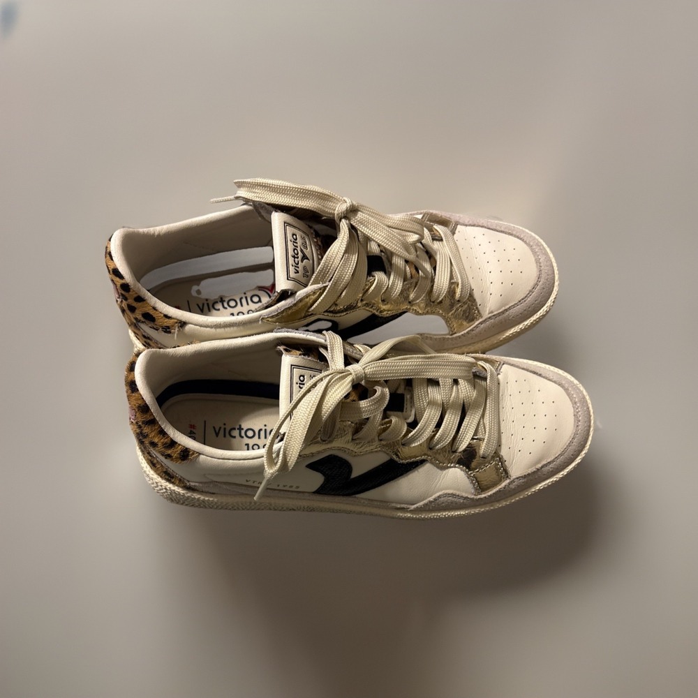 Victoria Smash Animal Pop sneakers in white with leopard detail S/40 US9 BOLO